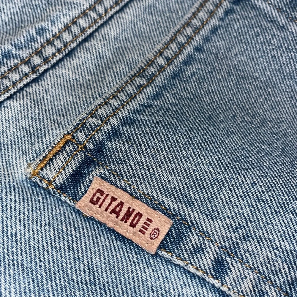 “GITANO” VTG 90’s high waisted stone wash denim blue shorts - Picture 3 of 12